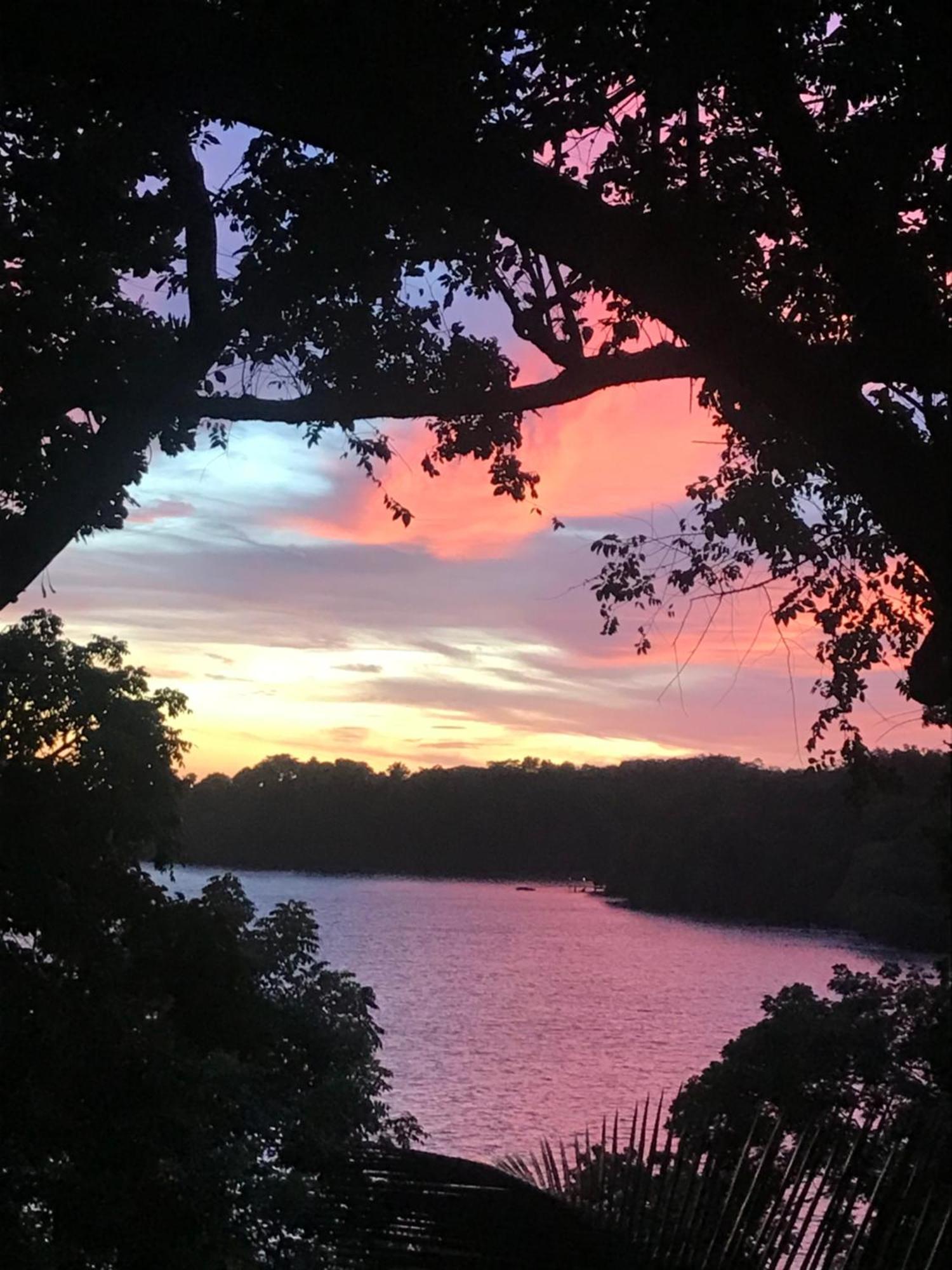 Howlers Bay Cabin And Camping Boca Chica Esterno foto